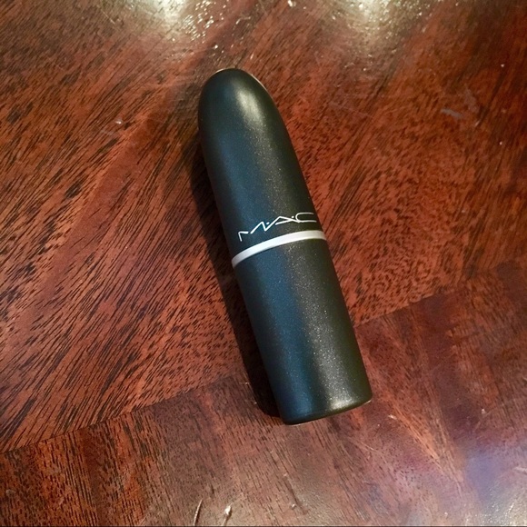 MAC Fresco A15 Satin DISCONTINUED Lipstick NEW! - Picture 1 of 4